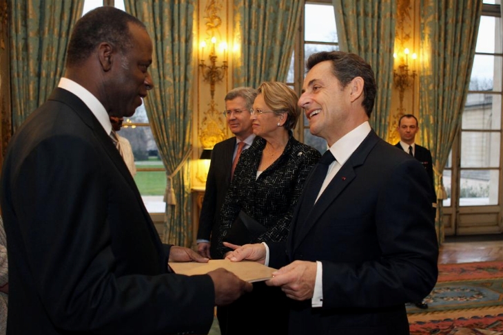 Nouvel ambassadeur de Côte d`Ivoire en France/ SEM Ally Coulibaly a présenté ses lettres de créance à Nicolas Sarkozy